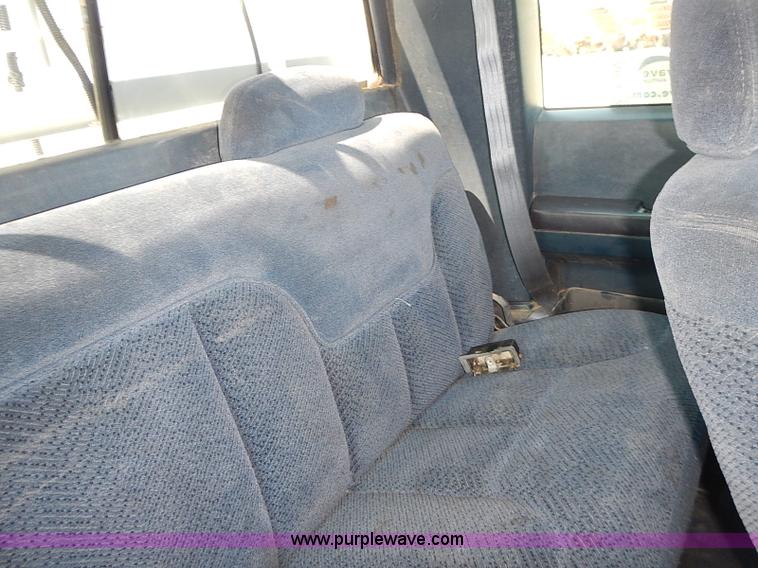 image for item I3602 1998 Chevrolet Silverado 2500 Ext. Cab pickup truck