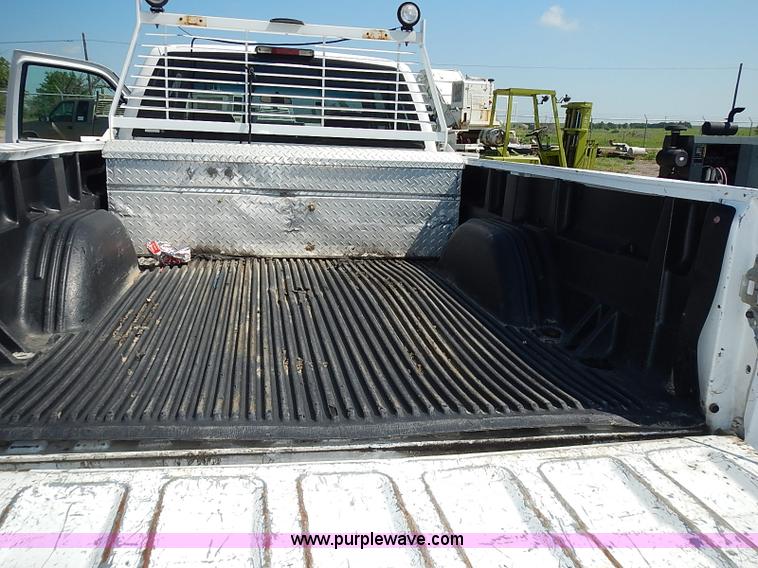 image for item I3602 1998 Chevrolet Silverado 2500 Ext. Cab pickup truck