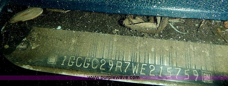 image for item I3602 1998 Chevrolet Silverado 2500 Ext. Cab pickup truck