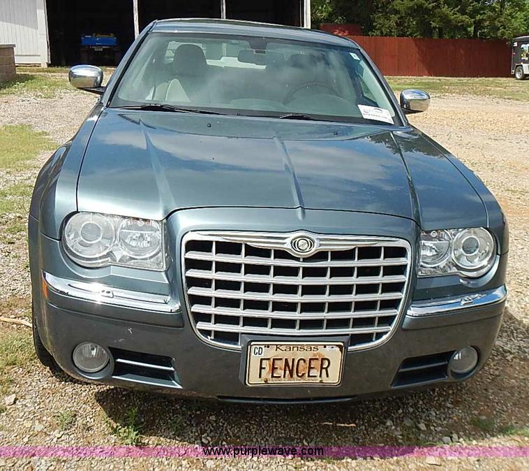 image for item I3637 2006 Chrysler 300C