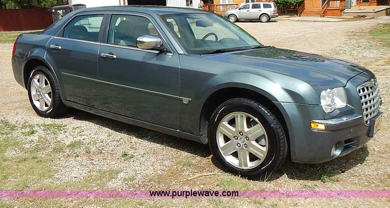 image for item I3637 2006 Chrysler 300C
