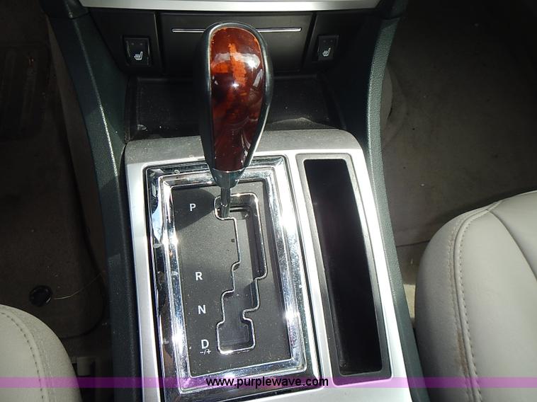 image for item I3637 2006 Chrysler 300C