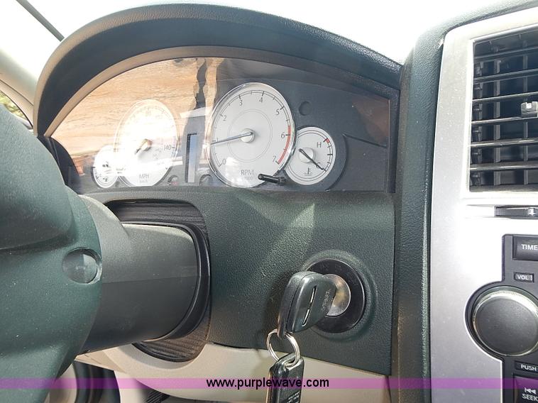 image for item I3637 2006 Chrysler 300C