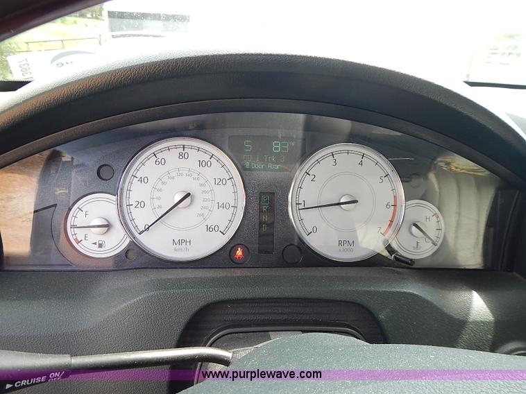 image for item I3637 2006 Chrysler 300C