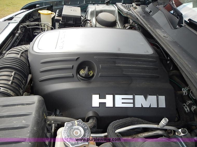 image for item I3637 2006 Chrysler 300C