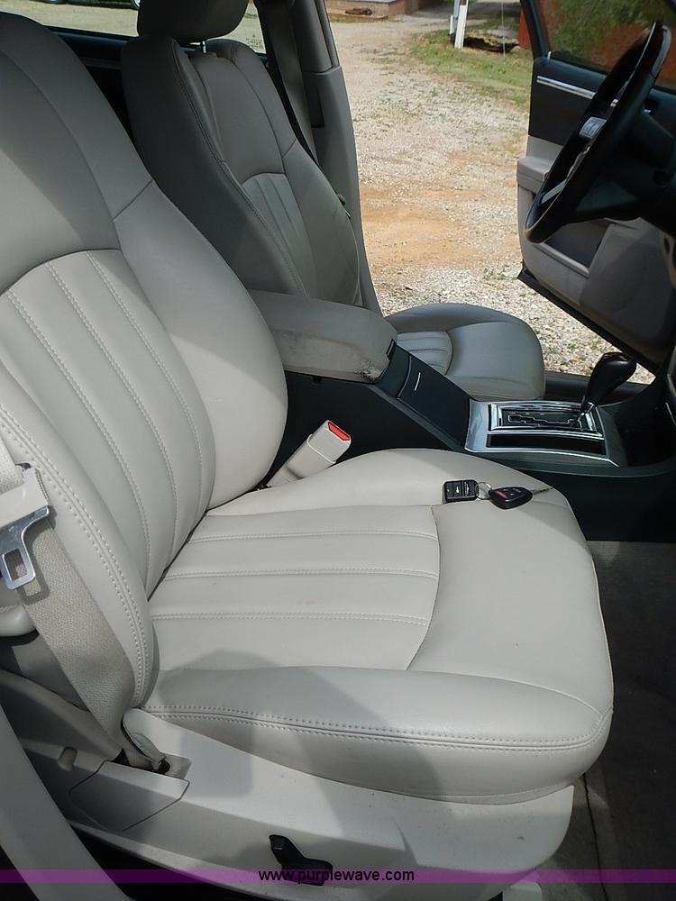 image for item I3637 2006 Chrysler 300C