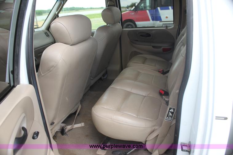 image for item I7399 2003 Ford F150 FX4 SuperCrew pickup truck