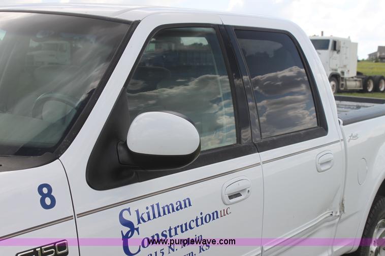 image for item I7399 2003 Ford F150 FX4 SuperCrew pickup truck