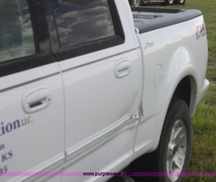 image for item I7399 2003 Ford F150 FX4 SuperCrew pickup truck