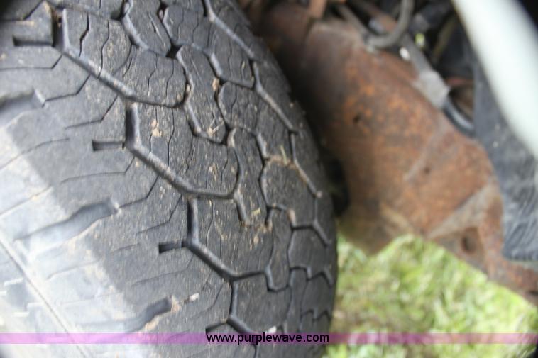 image for item I7399 2003 Ford F150 FX4 SuperCrew pickup truck