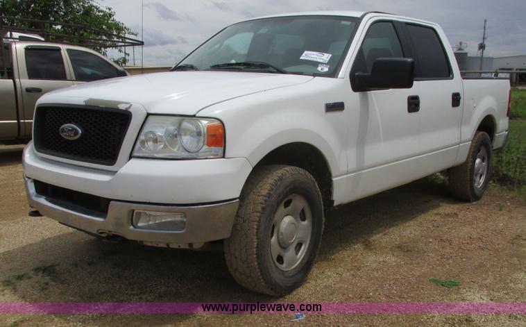 image for item I9610 2004 Ford F150 XLT SuperCrew pickup truck