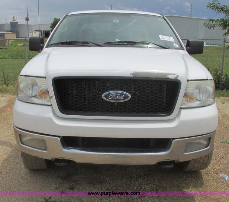 image for item I9610 2004 Ford F150 XLT SuperCrew pickup truck