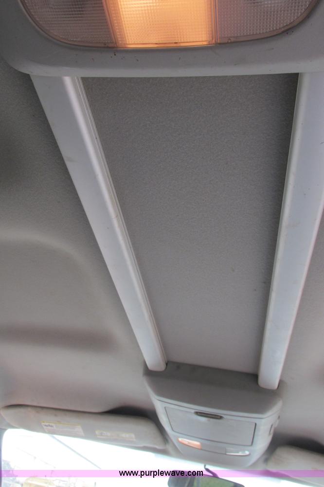 image for item I9610 2004 Ford F150 XLT SuperCrew pickup truck