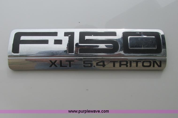 image for item I9610 2004 Ford F150 XLT SuperCrew pickup truck