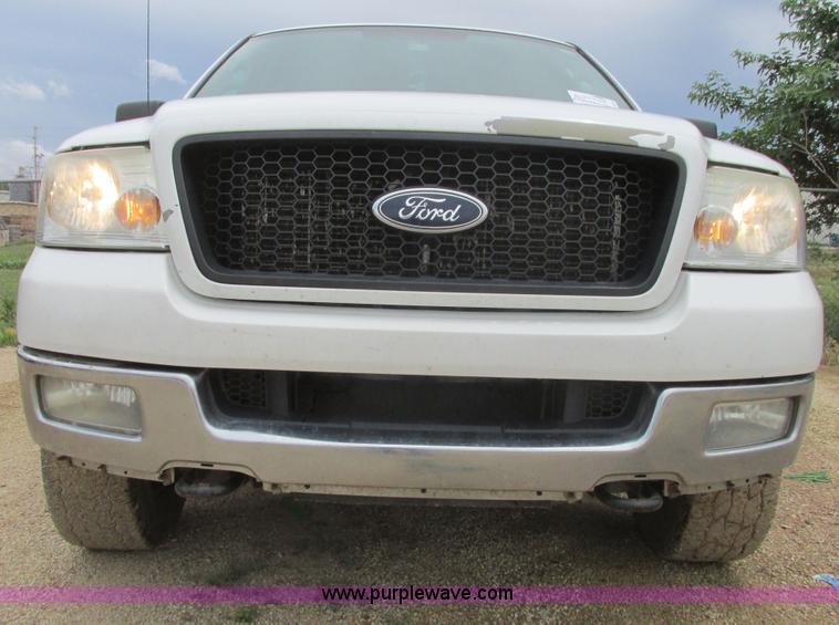 image for item I9610 2004 Ford F150 XLT SuperCrew pickup truck