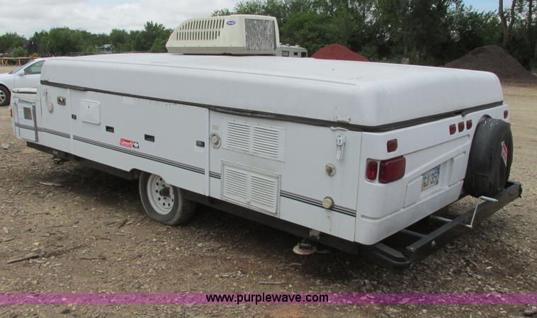 image for item I9611 2000 Coleman pop up camper