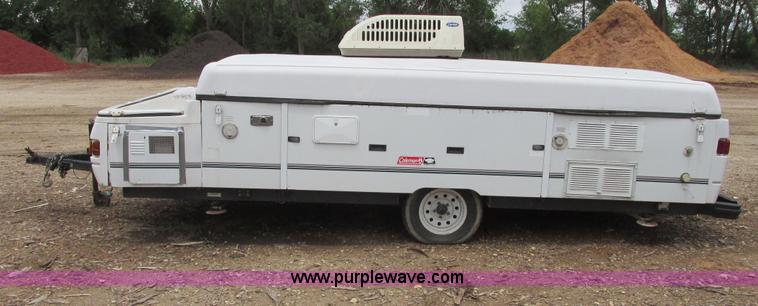 image for item I9611 2000 Coleman pop up camper