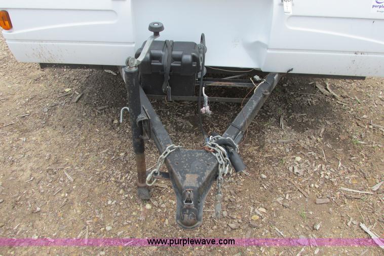 image for item I9611 2000 Coleman pop up camper