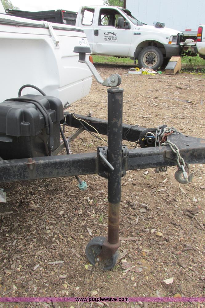 image for item I9611 2000 Coleman pop up camper