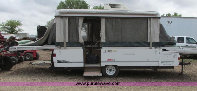 image for item I9611 2000 Coleman pop up camper