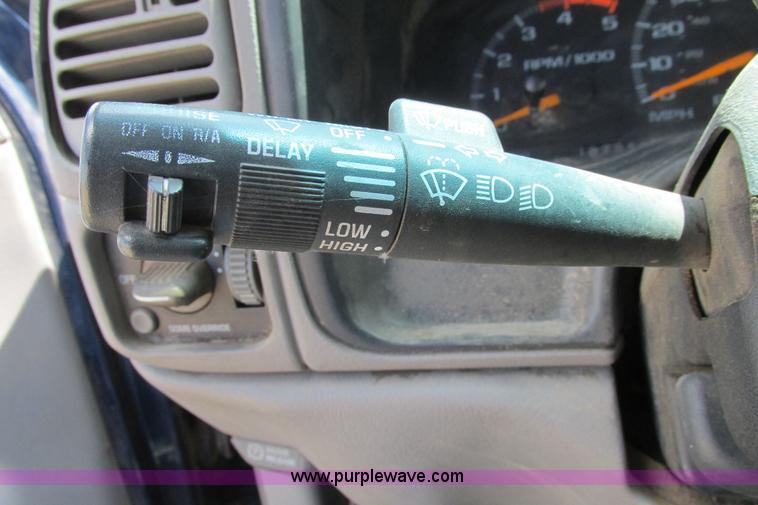 image for item I9617 1998 Chevrolet Silverado 2500 Ext. Cab utility truck