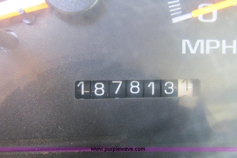 image for item I9617 1998 Chevrolet Silverado 2500 Ext. Cab utility truck