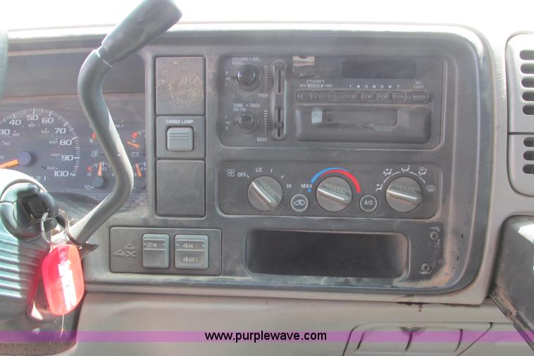 image for item I9617 1998 Chevrolet Silverado 2500 Ext. Cab utility truck