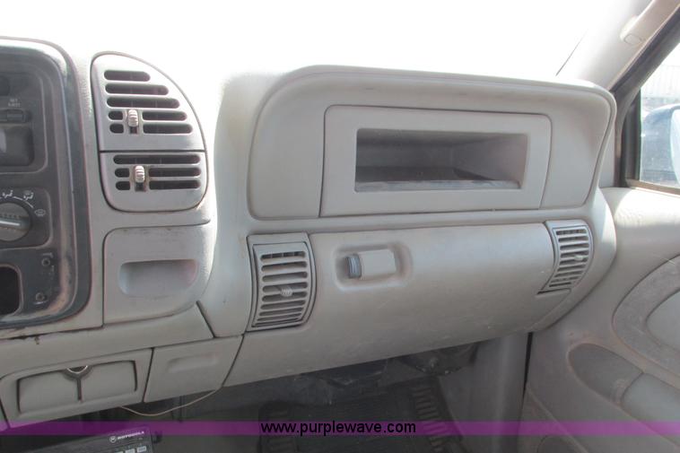 image for item I9617 1998 Chevrolet Silverado 2500 Ext. Cab utility truck