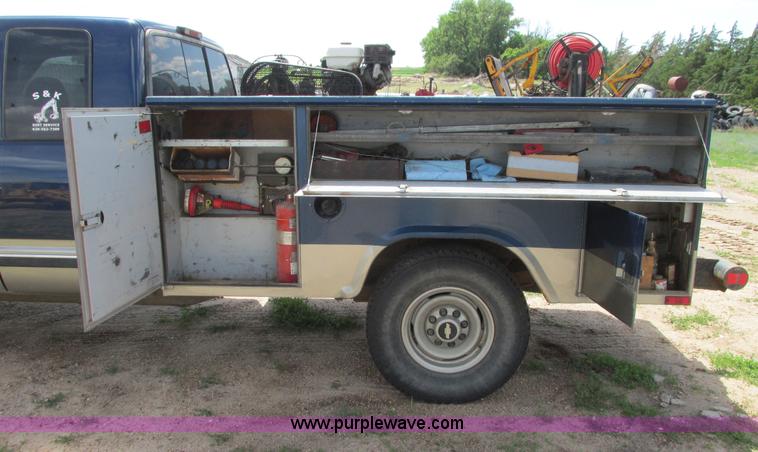 image for item I9617 1998 Chevrolet Silverado 2500 Ext. Cab utility truck