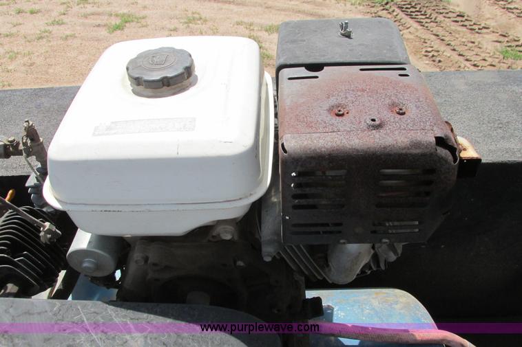 image for item I9617 1998 Chevrolet Silverado 2500 Ext. Cab utility truck