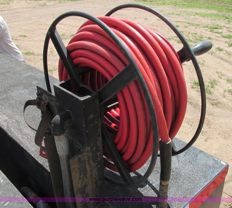 image for item I9617 1998 Chevrolet Silverado 2500 Ext. Cab utility truck