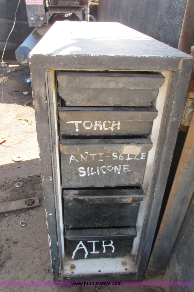 image for item I9617 1998 Chevrolet Silverado 2500 Ext. Cab utility truck