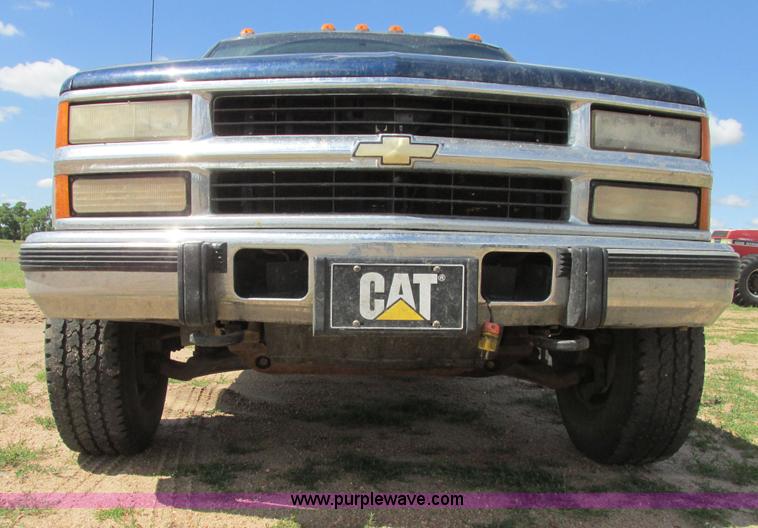 image for item I9617 1998 Chevrolet Silverado 2500 Ext. Cab utility truck