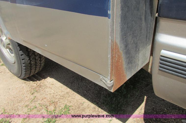 image for item I9617 1998 Chevrolet Silverado 2500 Ext. Cab utility truck