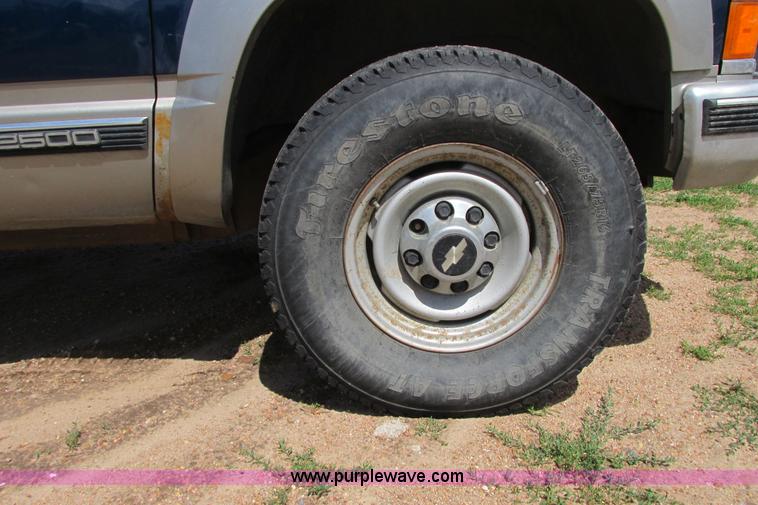 image for item I9617 1998 Chevrolet Silverado 2500 Ext. Cab utility truck