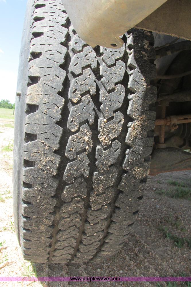 image for item I9617 1998 Chevrolet Silverado 2500 Ext. Cab utility truck