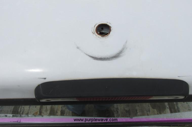 image for item I9624 1996 Ford F250 XL pickup truck