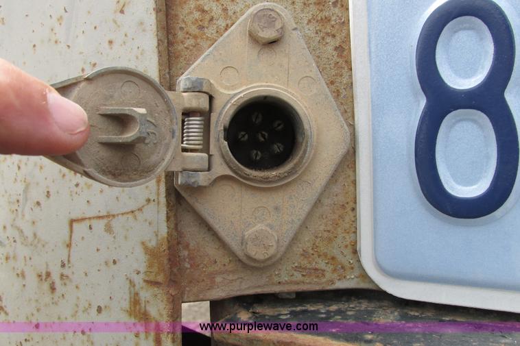 image for item I9624 1996 Ford F250 XL pickup truck