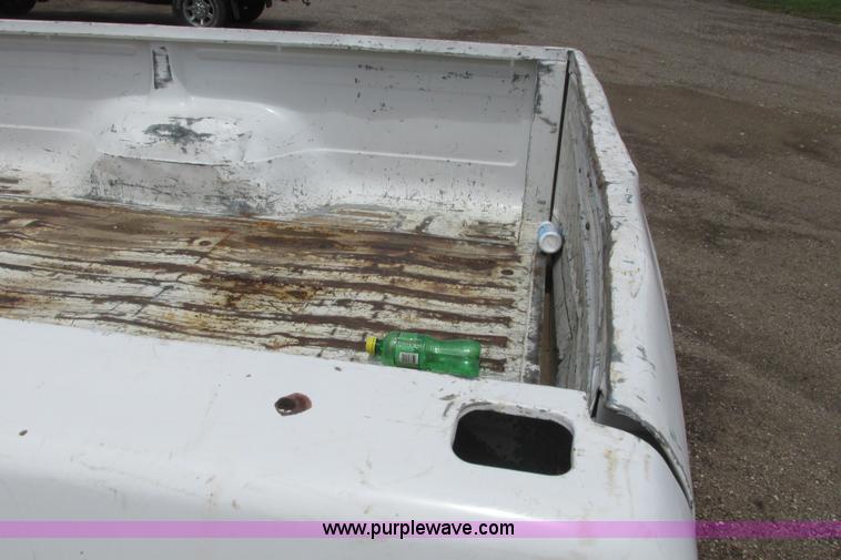 image for item I9624 1996 Ford F250 XL pickup truck