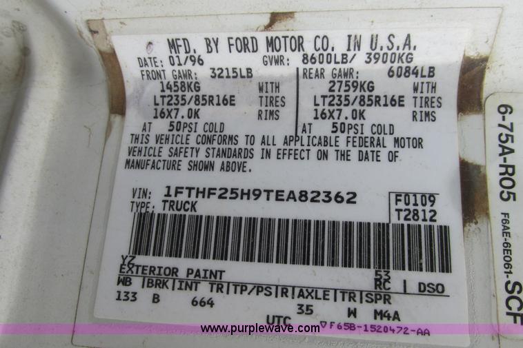 image for item I9624 1996 Ford F250 XL pickup truck