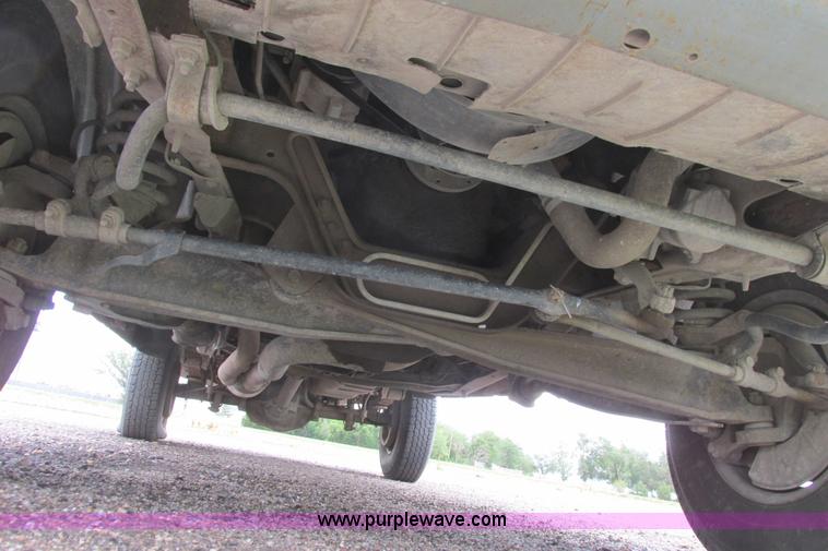 image for item I9624 1996 Ford F250 XL pickup truck