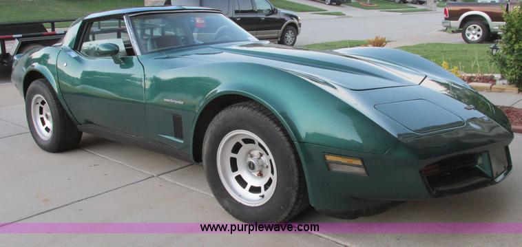 image for item I9633 1982 Chevrolet Corvette