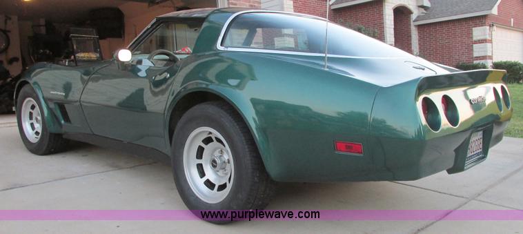 image for item I9633 1982 Chevrolet Corvette