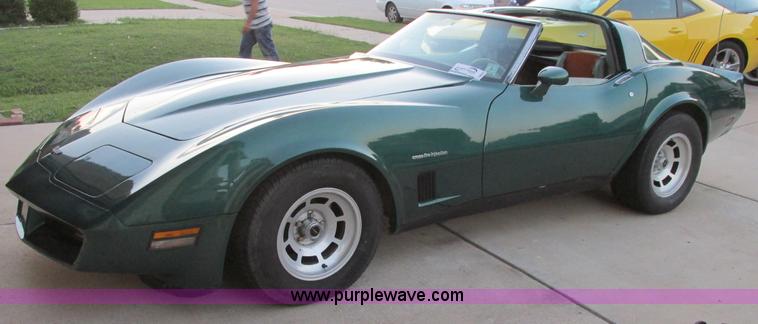 image for item I9633 1982 Chevrolet Corvette