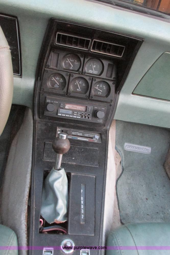 image for item I9633 1982 Chevrolet Corvette