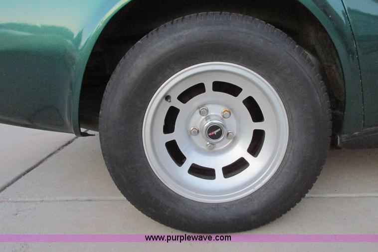 image for item I9633 1982 Chevrolet Corvette