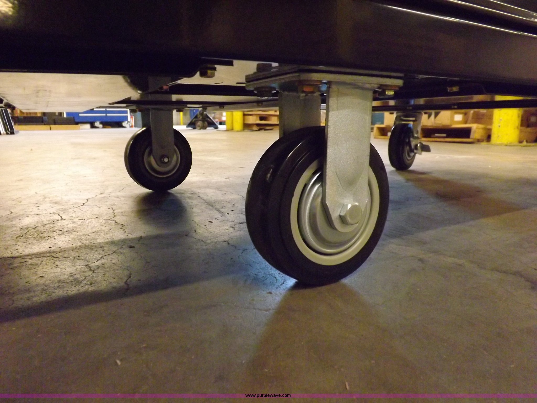 Montezuma Mfg. MZBK7217MZ 14 drawer rolling tool in Montezuma