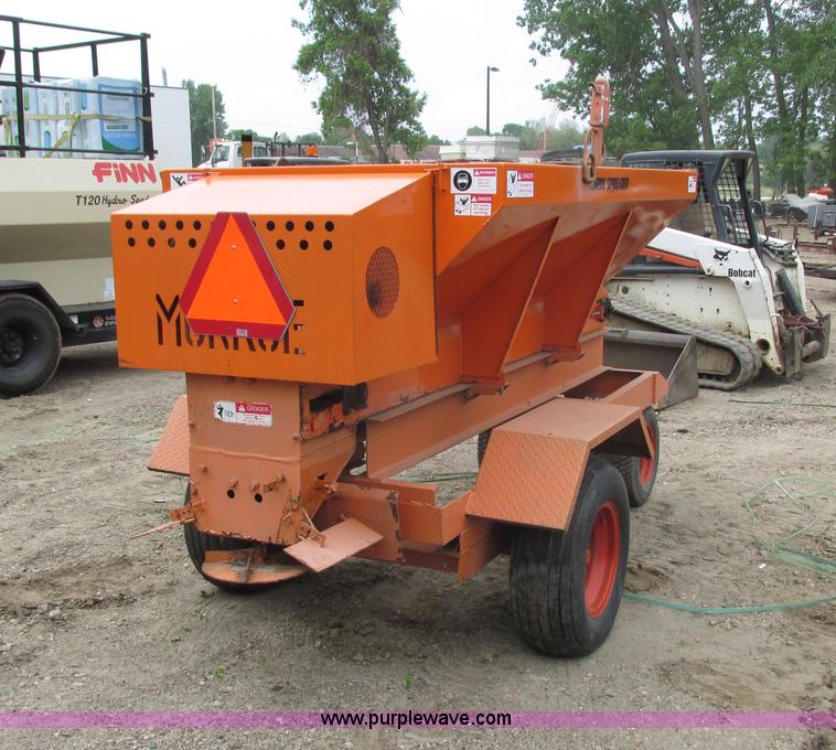 image for item I3942 Monroe MSPV-96-32-50 salt spreader