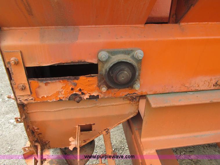 image for item I3942 Monroe MSPV-96-32-50 salt spreader