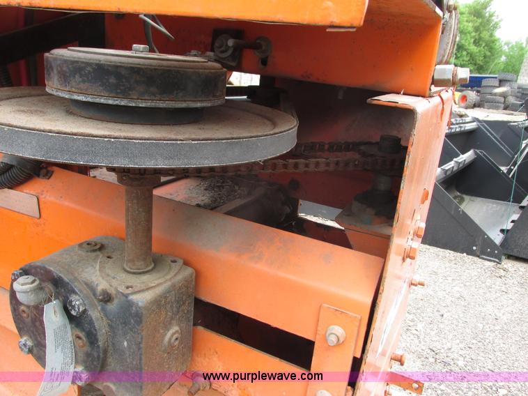 image for item I3942 Monroe MSPV-96-32-50 salt spreader